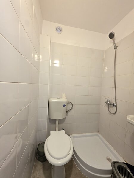 Piata Trapezului, 7 minute metrou 1 Decembrie 1918,